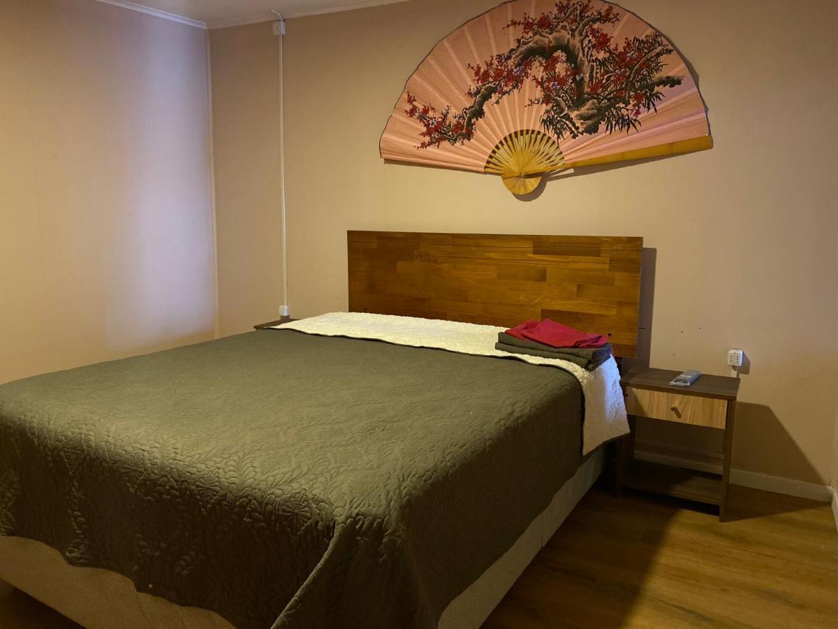 World'S End Hostal Puerto Natales Dış mekan fotoğraf