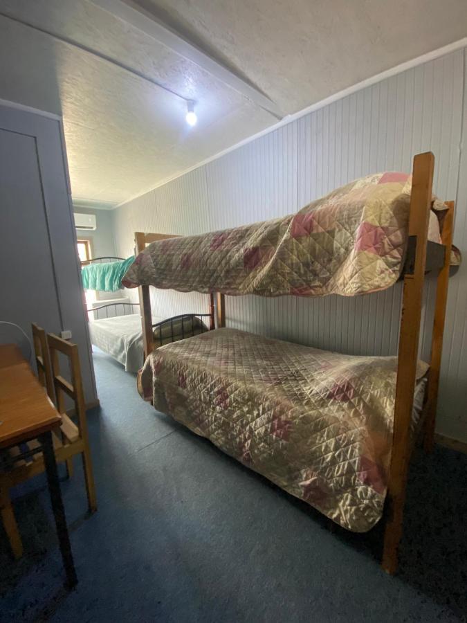 World'S End Hostal Puerto Natales Dış mekan fotoğraf