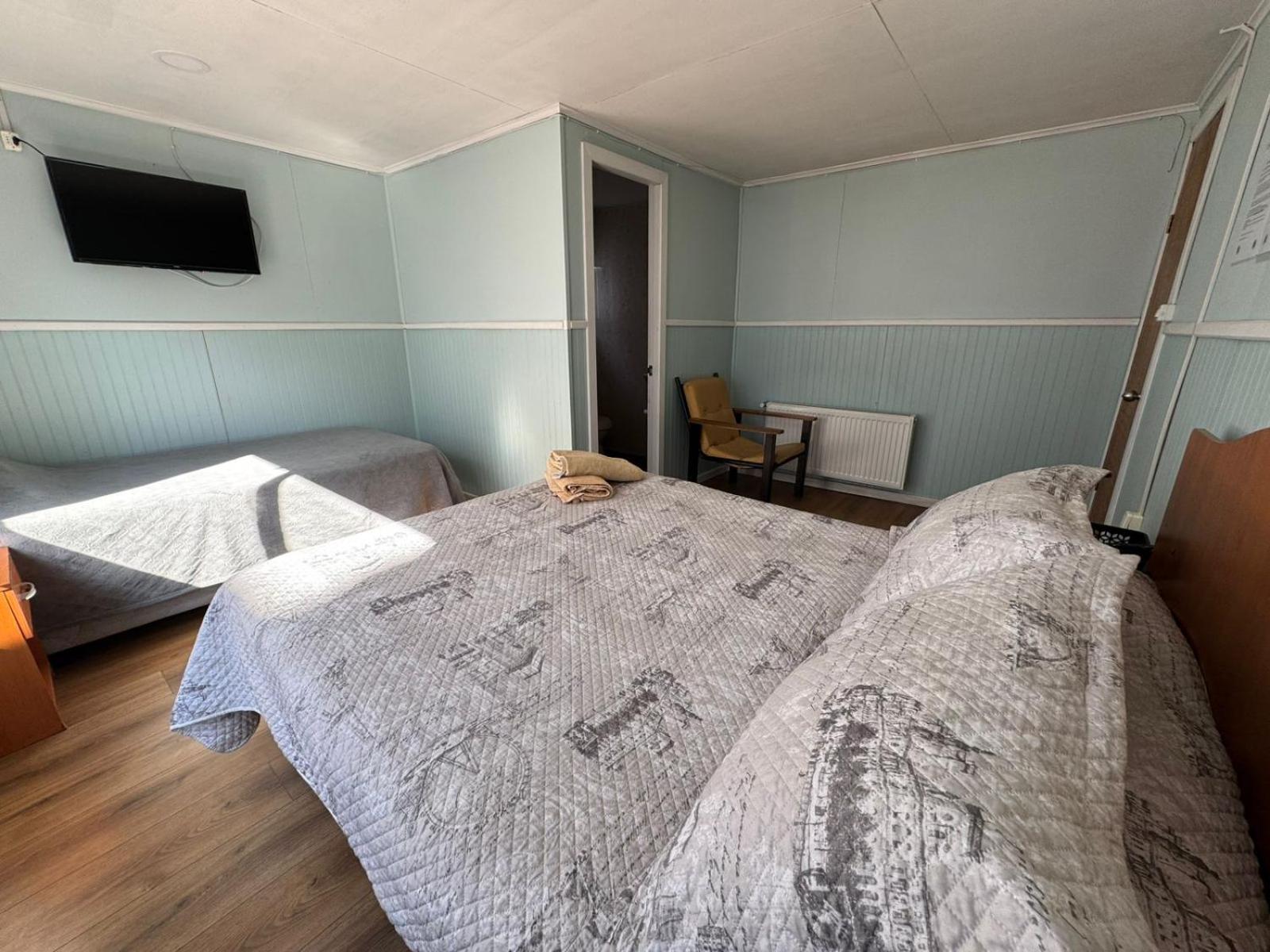 World'S End Hostal Puerto Natales Dış mekan fotoğraf